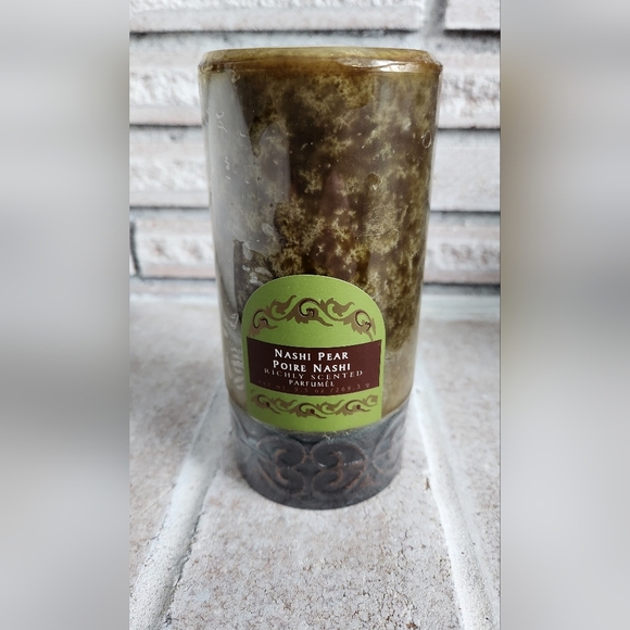 NEW Attitudes Nashi Pear Scented Candle - Picture 1 of 5